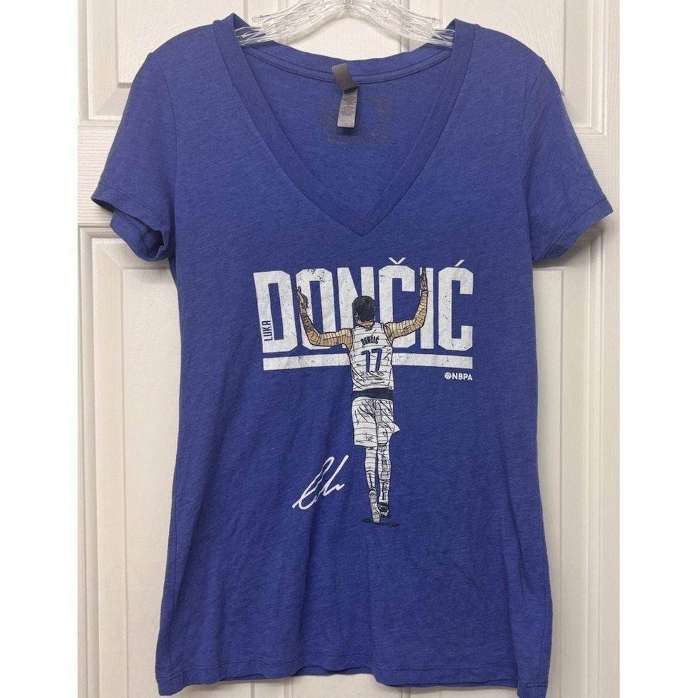 Next Level Women's L Blue V-Neck Short Sleeve Luka Doncic Graphic Tee preowned